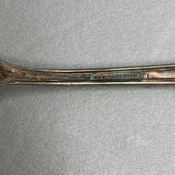 Wm Rogers & Sons AA 8”Serving Spoon MAYFAIR Pattern Silver Plate Antique - Picture 6 of 7